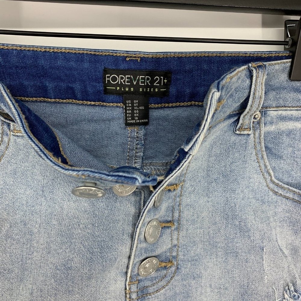Forever 21 Denim Shorts Button Fly Blue Distressed Denim Fray - Picture 2 of 9